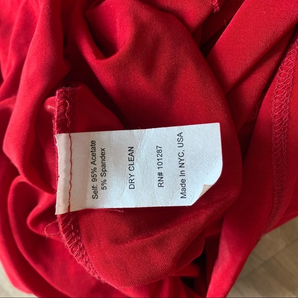 Fiery Red Alexia Admor Fitted Shoulder Dress - Picture 5 of 6